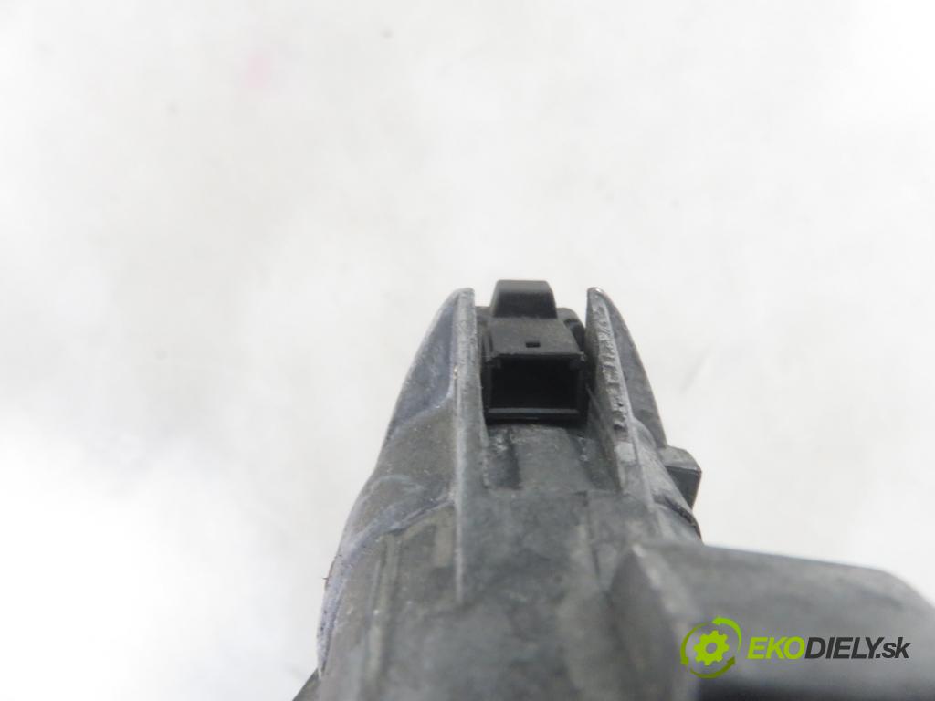 SKODA OCTAVIA I (1U2) LIFTBACK 1999 81,00 1.9 TDI - AHF 1896,00 spinačka 4B0905851B (Spínacie skrinky a kľúče)