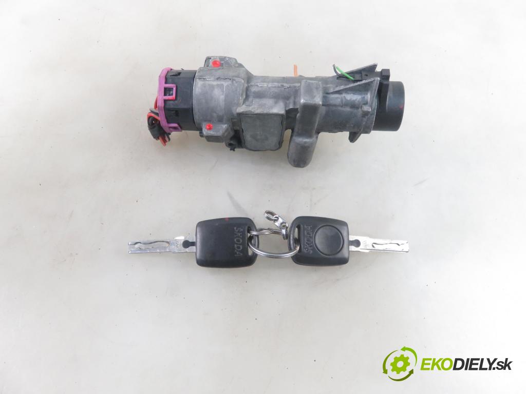 SKODA OCTAVIA I (1U2) LIFTBACK 1999 81,00 1.9 TDI - AHF 1896,00 spinačka 4B0905851B (Spínacie skrinky a kľúče)