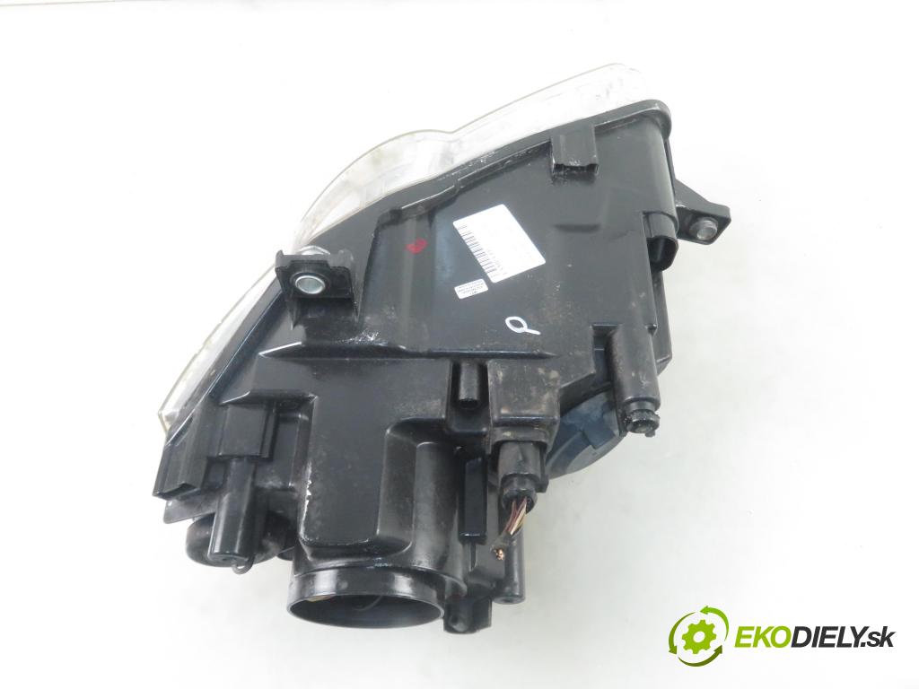 VW PASSAT B6 (3C2) SEDAN 2005 77,00 1.9 TDI PD 105 - BKC 1896,00 Svetlo PP
