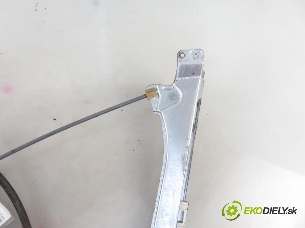 RENAULT CLIO III (BR0/1, CR0/1) HB 2006 55,00 1.2 16V 1149,00 mechanismus oken PPE 8200291147