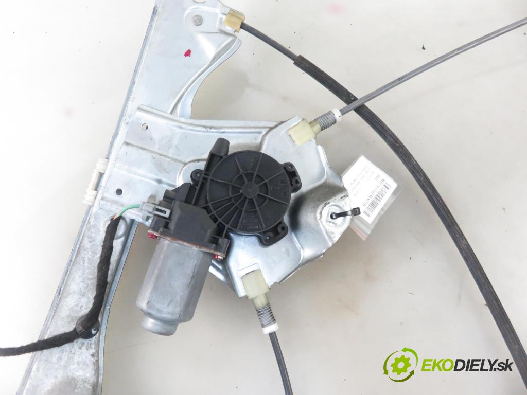 RENAULT CLIO III (BR0/1, CR0/1) HB 2006 55,00 1.2 16V 1149,00 mechanismus oken PPE 8200291147