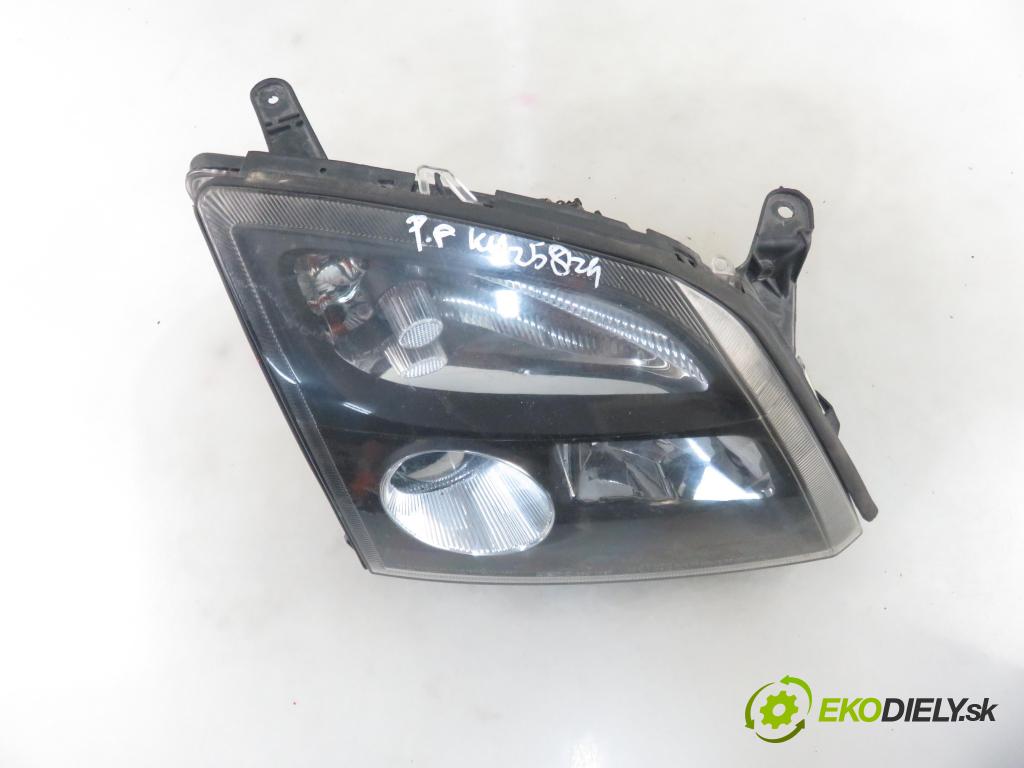 OPEL VECTRA C (Z02) SEDAN 2004 74,00 1.6 16V - Z 16 XE 1598,00 Svetlo PP