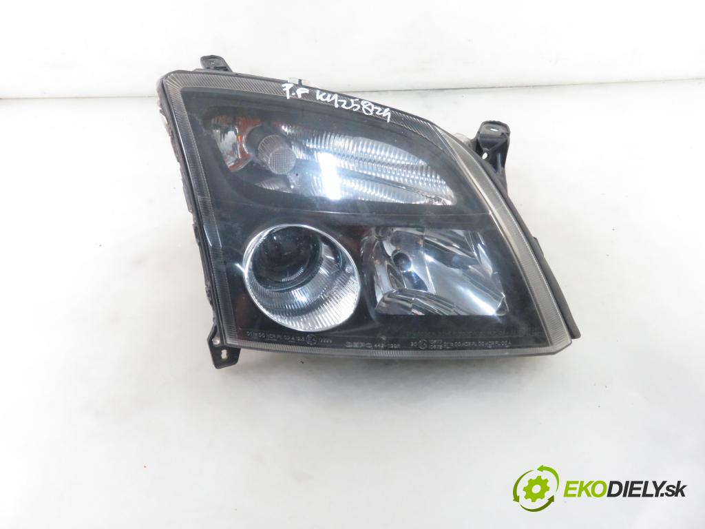 OPEL VECTRA C (Z02) SEDAN 2004 74,00 1.6 16V - Z 16 XE 1598,00 Svetlo PP