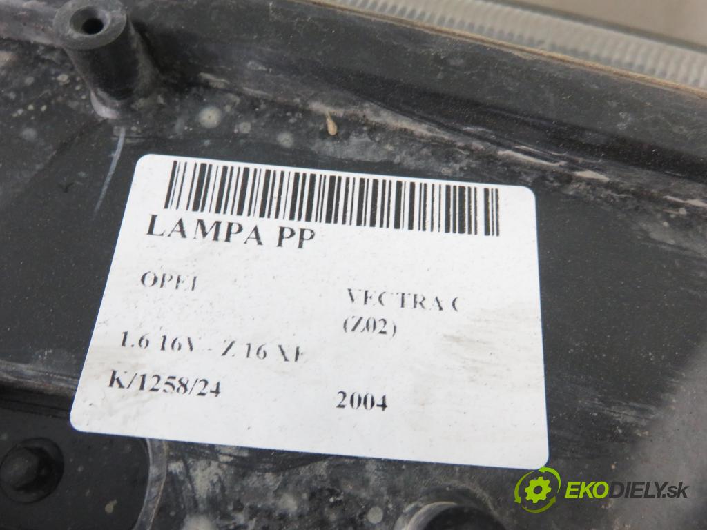 OPEL VECTRA C (Z02) SEDAN 2004 74,00 1.6 16V - Z 16 XE 1598,00 Svetlo PP