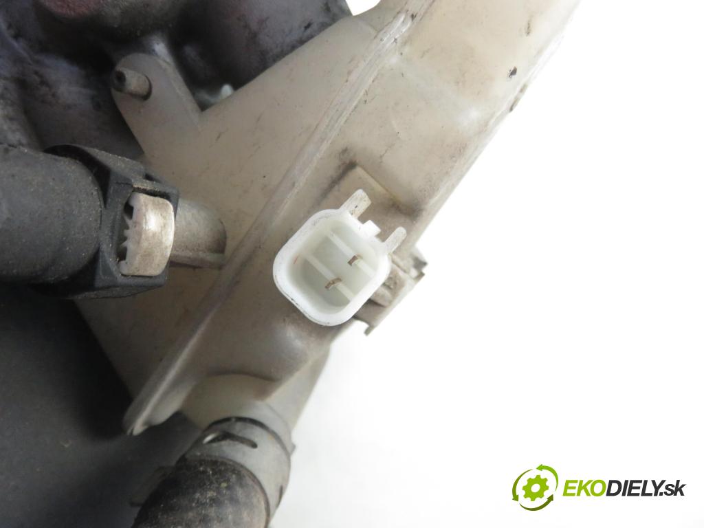 MAZDA 5 (CR19) MINIVAN 2006 81,00 2.0 MZR-CD 110 - RF7J 1998,00 Posilovač CC304395X ; 03786472014 (Servočerpadlá, pumpy riadenia)