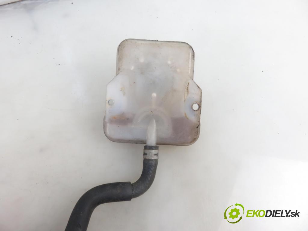 MAZDA 5 (CR19) MINIVAN 2006 81,00 2.0 MZR-CD 110 - RF7J 1998,00 Posilovač CC304395X ; 03786472014 (Servočerpadlá, pumpy riadenia)