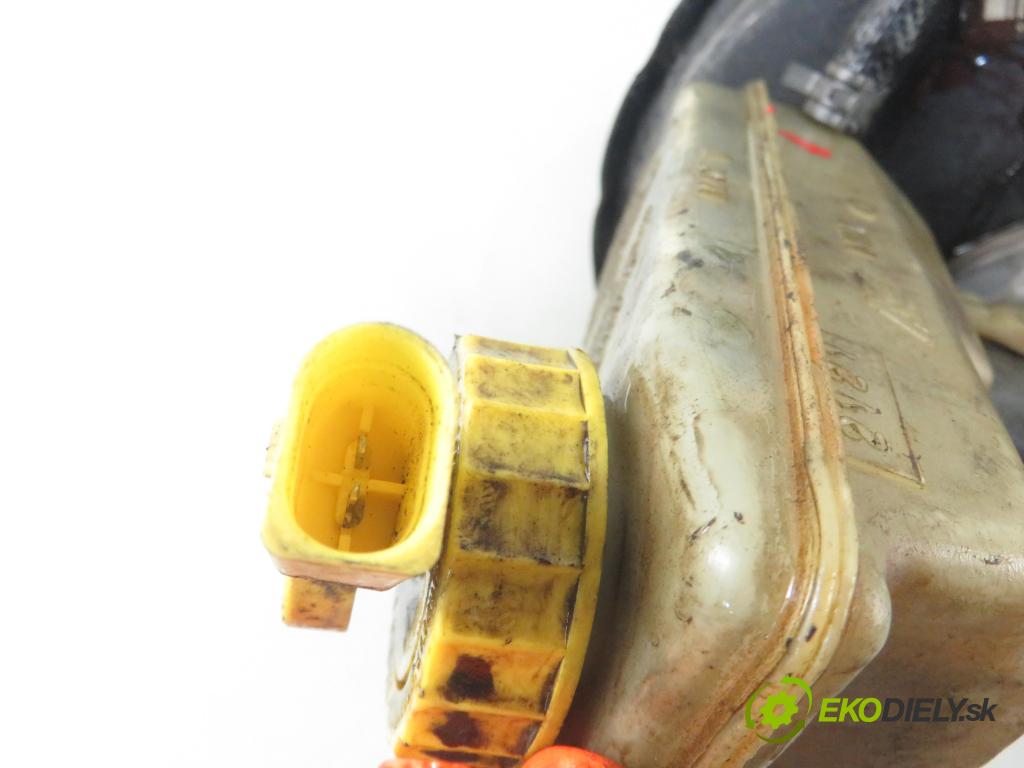 FORD GALAXY (WGR) MINIVAN 2001 85,00 2.0 i DOHC 116 - NSE 1998,00 Posilovač YM212B195CC ; 7M3612100E (Servočerpadlá, pumpy riadenia)