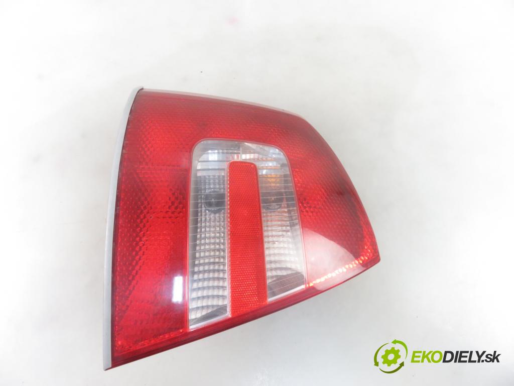 SKODA OCTAVIA II (1Z3) LIFTBACK 2006 75,00 1.6 - BSE 1595,00 světlo levé zadní 1Z5945095A ; 1Z5945111A