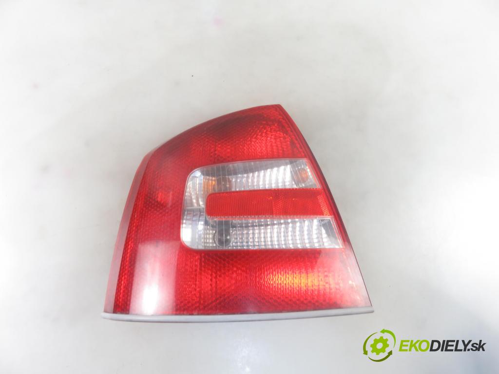 SKODA OCTAVIA II (1Z3) LIFTBACK 2006 75,00 1.6 - BSE 1595,00 světlo levé zadní 1Z5945095A ; 1Z5945111A