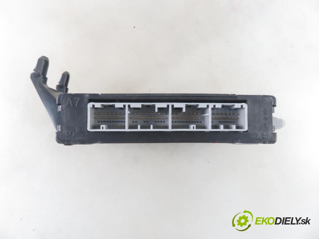 DAIHATSU CUORE VII (L275_, L285_, L276_) HB 2007 51,00 1 - 1KR-FE 998,00 řídící jednotka motora 89560B2C60 ; 1123006611
