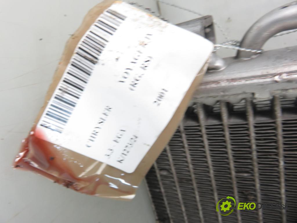 CHRYSLER VOYAGER IV (RG, RS) MINIVAN 2001 0,00 3.3 - EGA 3301,00 chladič klimatizácie (Chladiče klimatizácie)