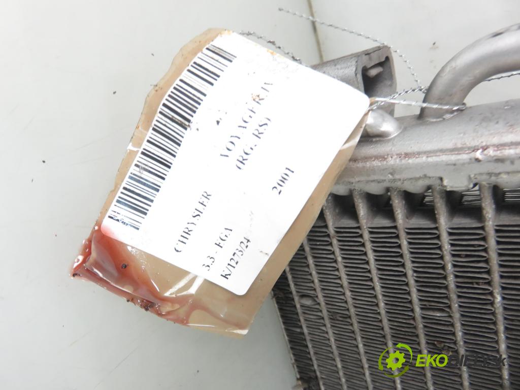 CHRYSLER VOYAGER IV (RG, RS) MINIVAN 2001 0,00 3.3 - EGA 3301,00 chladič klimatizácie (Chladiče klimatizácie)