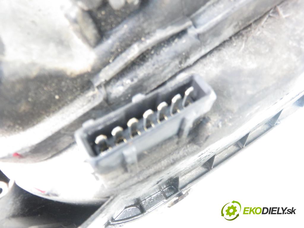 FIAT PUNTO (188_) HB 2001 44,00 1.2 60 - 188 A4.000 1242,00 Svetlo LP 