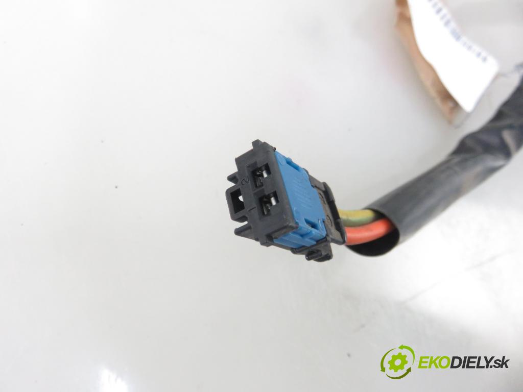 PEUGEOT 206 liftback (2A/C) HB 1999 55,00 1.4 75 - KFW 1360,00 spinačka  (Spínacie skrinky a kľúče)