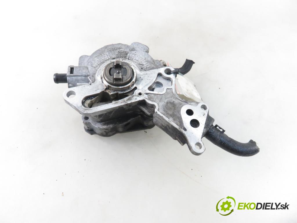 VW GOLF IV (1J1) HB 2003 74,00 1.9 TDI PD 101 - AXR 1896,00 pumpa vakuová 038145209N