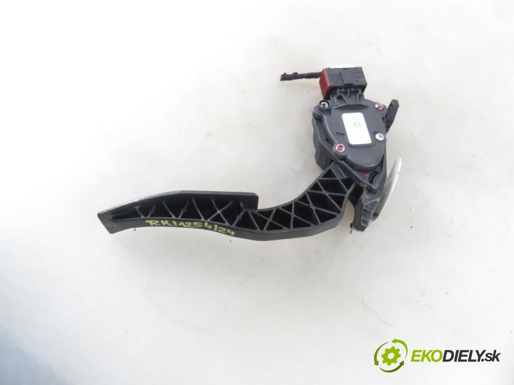 OPEL ZAFIRA TOURER C (P12) MINIVAN 2012 103,00 1.4 - A 14 NET 1364,00 Potenciometer plynu 13253781 ; 6PV00976511 (Pedále)