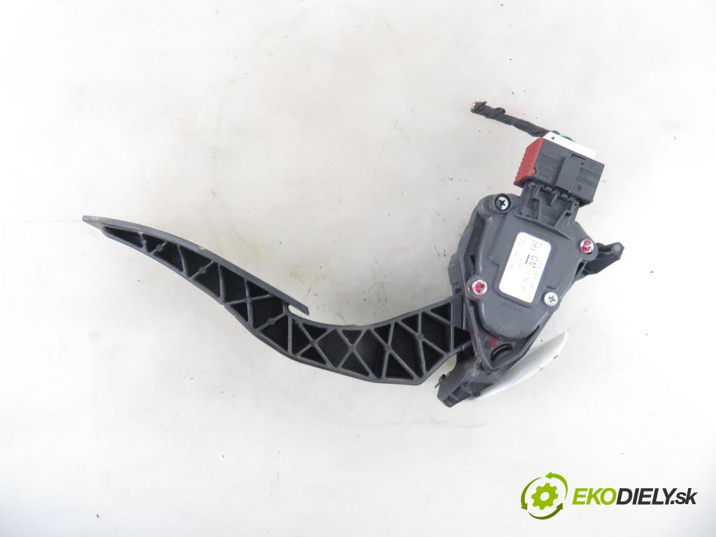 OPEL ZAFIRA TOURER C (P12) MINIVAN 2012 103,00 1.4 - A 14 NET 1364,00 Potenciometer plynu 13253781 ; 6PV00976511 (Pedále)