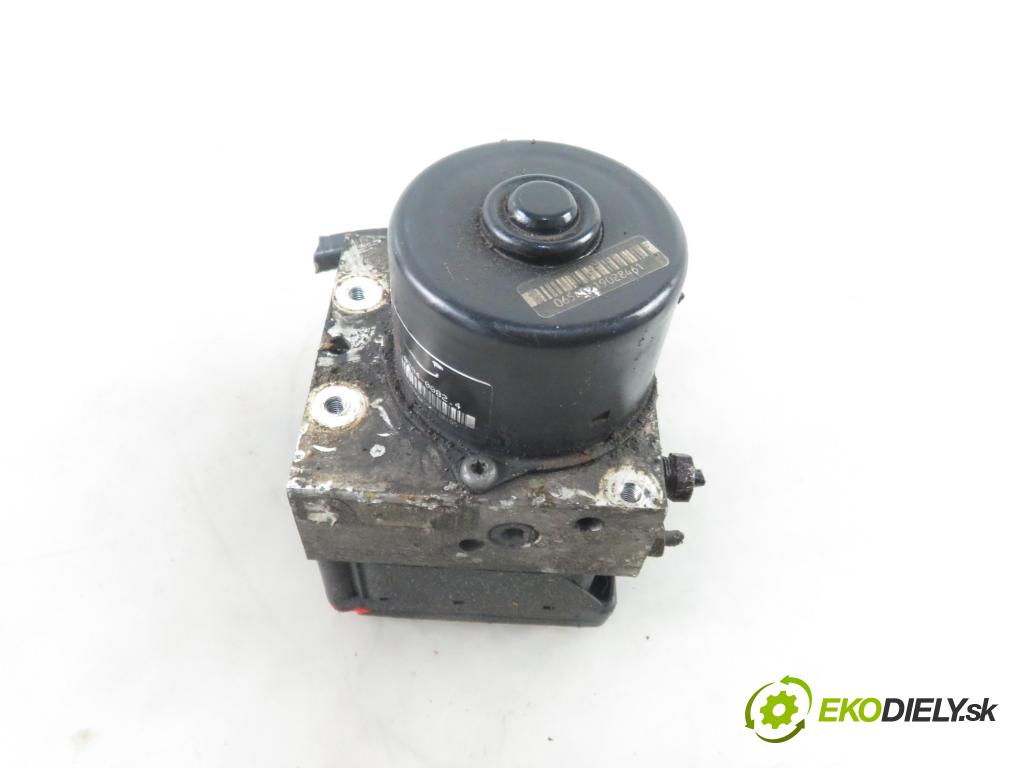 VW GOLF III (1H1) HB 1996 66,00 1.9 TDI 90 - 1Z 1896,00 Pumpa ABS 3A0907379D ; 10094603113 (Pumpy ABS)