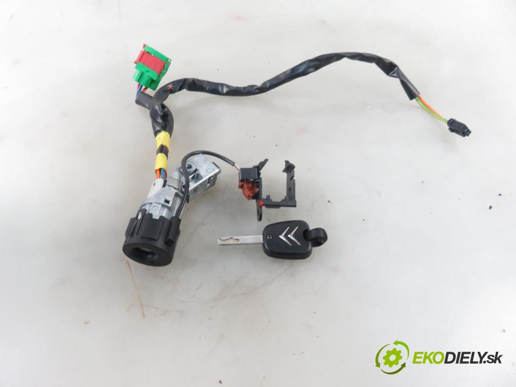 CITROEN C2 (JM_) HB 2003 44,00 1.1 - HFX (TU1JP) 1124,00 spinačka 9632897680 (Spínacie skrinky a kľúče)