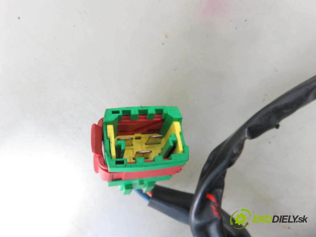 CITROEN C2 (JM_) HB 2003 44,00 1.1 - HFX (TU1JP) 1124,00 spinačka 9632897680 (Spínacie skrinky a kľúče)