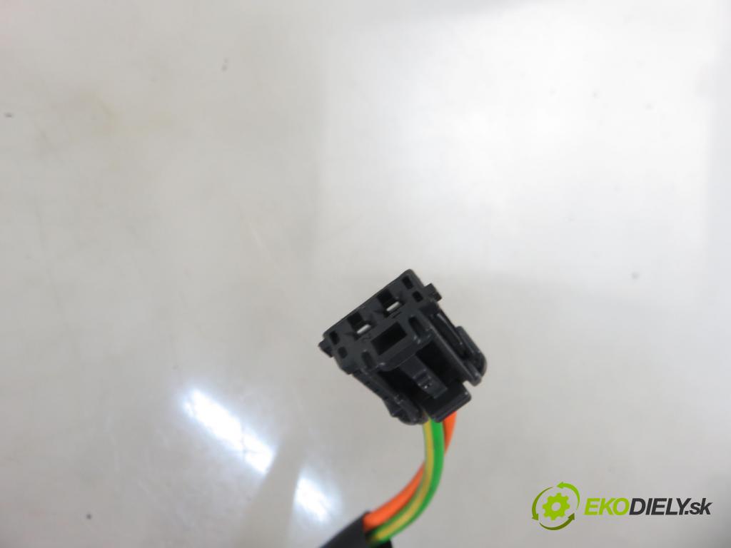 CITROEN C2 (JM_) HB 2003 44,00 1.1 - HFX (TU1JP) 1124,00 spinačka 9632897680 (Spínacie skrinky a kľúče)