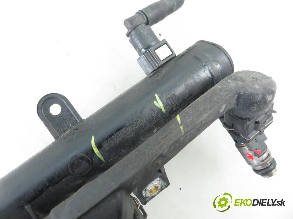 CITROEN C2 (JM_) HB 2003 44,00 1.1 - HFX (TU1JP) 1124,00 Lišta vstrekovacia 9628982980D (Vstrekovacie lišty)