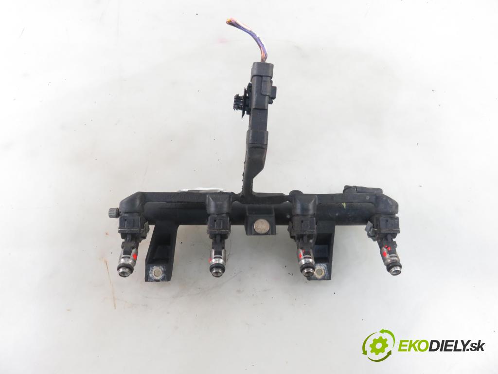 CITROEN C2 (JM_) HB 2003 44,00 1.1 - HFX (TU1JP) 1124,00 Lišta vstrekovacia 9628982980D (Vstrekovacie lišty)