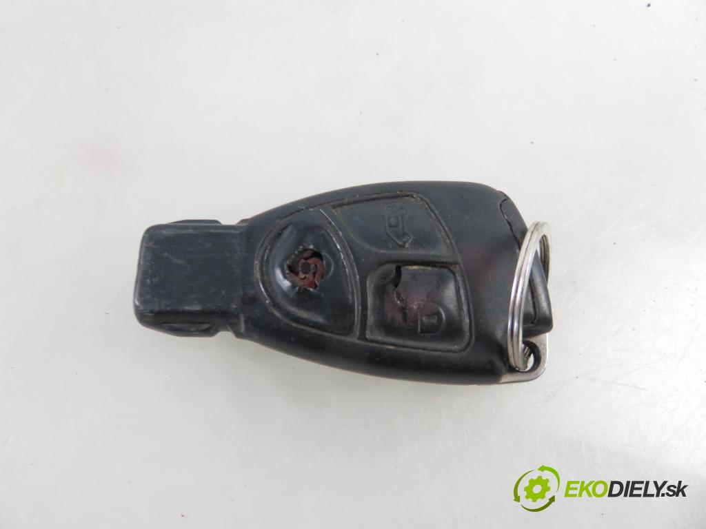 MERCEDES-BENZ VITO / MIXTO Skrzynia (W639) FURGON 2004 110,00 115 CDI 150 - OM 646.982 2148,00 spinačka 6395450108 (Spínacie skrinky a kľúče)