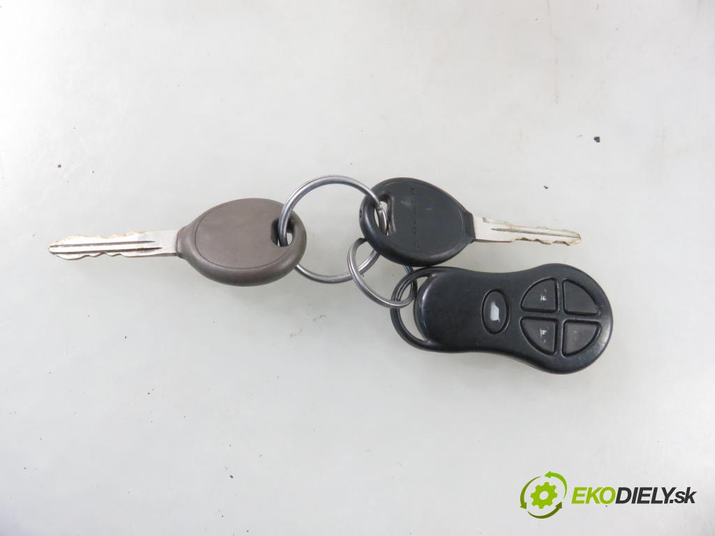 CHRYSLER VOYAGER IV (RG, RS) MINIVAN 2001 0,00 3.3 - EGA 3301,00 spinačka 04690920AB ; P04686665AB (Spínacie skrinky a kľúče)