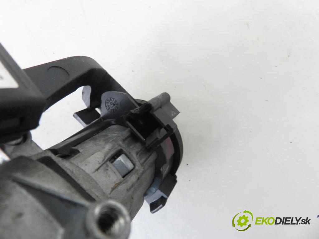 CHRYSLER VOYAGER IV (RG, RS) MINIVAN 2001 0,00 3.3 - EGA 3301,00 spinačka 04690920AB ; P04686665AB (Spínacie skrinky a kľúče)