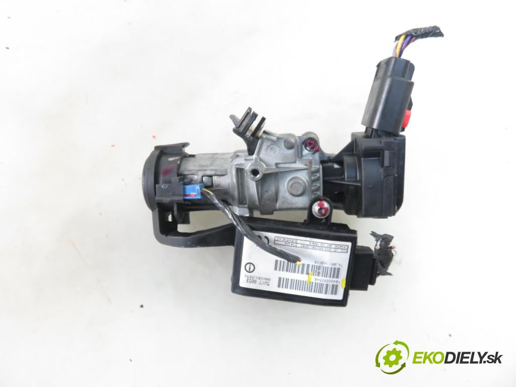 CHRYSLER VOYAGER IV (RG, RS) MINIVAN 2001 0,00 3.3 - EGA 3301,00 spinačka 04690920AB ; P04686665AB (Spínacie skrinky a kľúče)