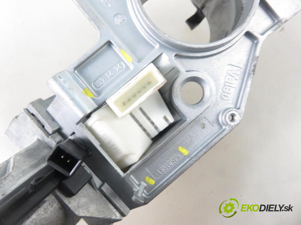 OPEL ASTRA H GTC (L08) HB 2005 110,00 1.9 CDTi - Z 19 DTH 1910,00 spinačka 2421430 ; N0501881 ; N0501882 (Spínacie skrinky a kľúče)