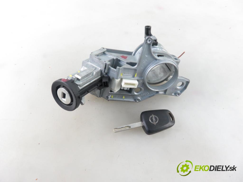 OPEL ASTRA H GTC (L08) HB 2005 110,00 1.9 CDTi - Z 19 DTH 1910,00 spinačka 2421430 ; N0501881 ; N0501882 (Spínacie skrinky a kľúče)