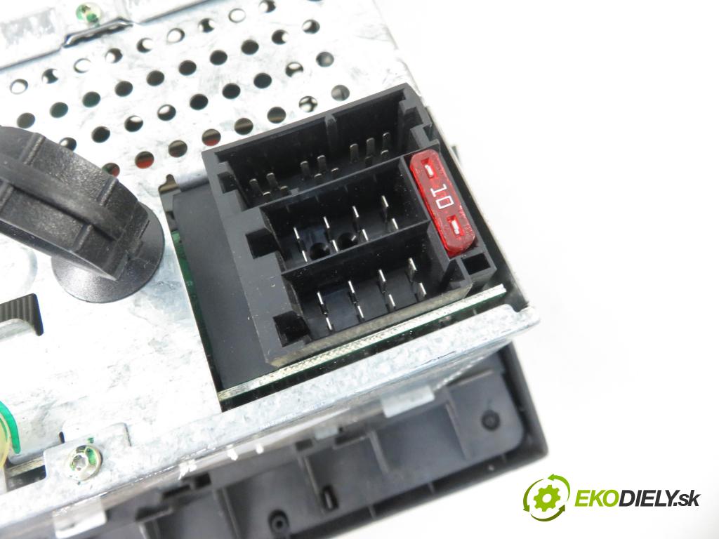 FIAT STILO (192_) HB 2001 59,00 1.9 JTD (192_XF1A) - 192 A3.000 1910,00 RADIO Modul 735296994 ; 2FCF18C838AE