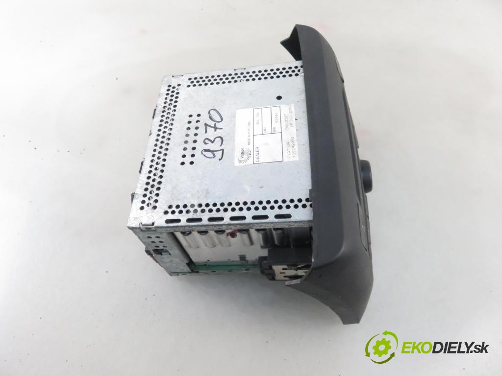FIAT STILO (192_) HB 2001 59,00 1.9 JTD (192_XF1A) - 192 A3.000 1910,00 RADIO Modul 735296994 ; 2FCF18C838AE