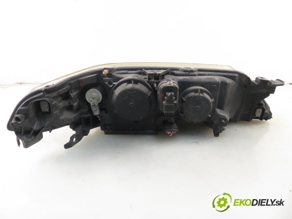 RENAULT LAGUNA II Grandtour (KG0/1_) KOMBI 2002 88,00 1.9 dCi 120 - F9Q 750 1870,00 Svetlo LP 8200002845