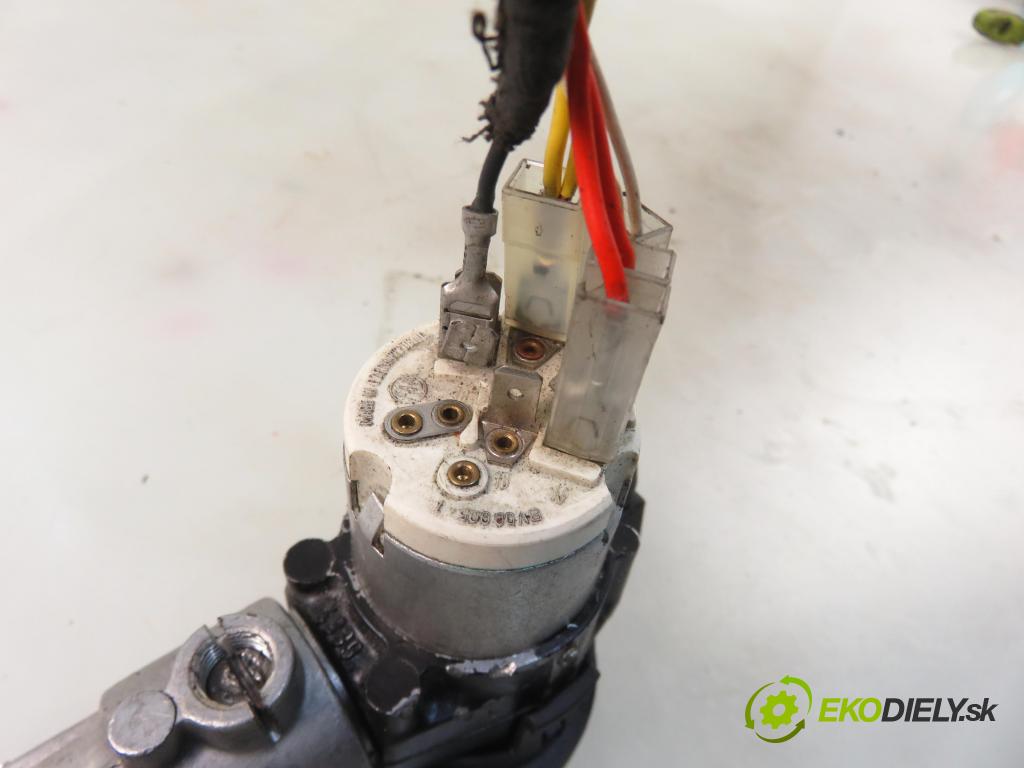 SKODA FELICIA II (6U1) HB 1999 50,00 1.3 MPI 68 1289,00 spinačka 441022221176 (Spínacie skrinky a kľúče)