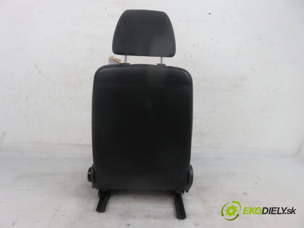 MERCEDES-BENZ VITO / MIXTO Skrzynia (W639) FURGON 2004 110,00 115 CDI 150 - OM 646.982 2148,00 Sedadlo šoféri 