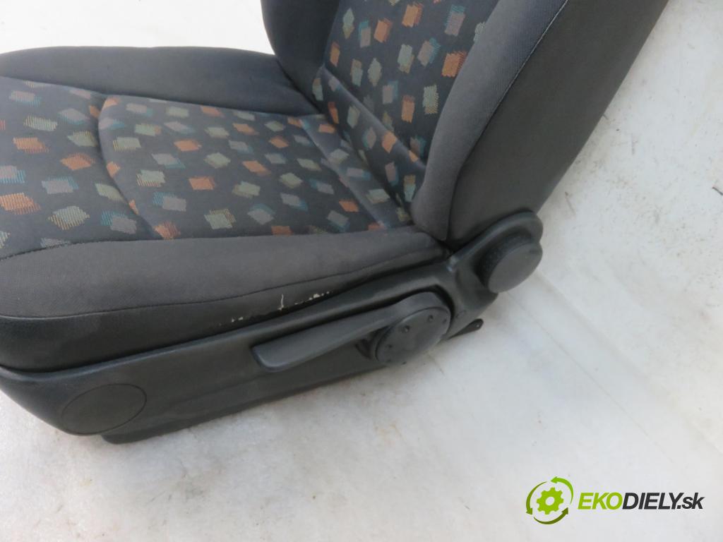 MERCEDES-BENZ VITO / MIXTO Skrzynia (W639) FURGON 2004 110,00 115 CDI 150 - OM 646.982 2148,00 Sedadlo šoféri