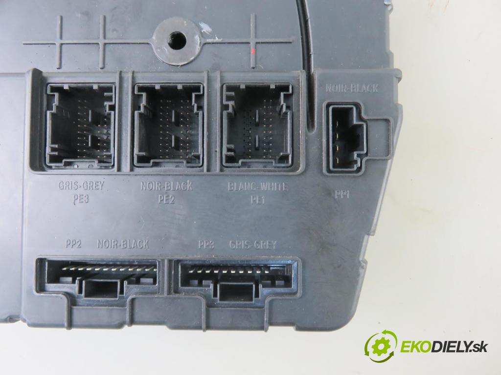 RENAULT SCENIC II (JM0/1_) MINIVAN 2007 110,00 2.0 dCi (JM1K) - M9R 721 1995,00 MODUL BSI 8200780021 ; S118400260I