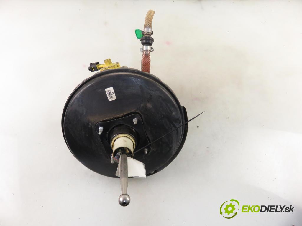 VW BORA (1J2) SEDAN 1998 74,00 1.6 - AKL 1595,00 Posilovač 1J1614105J (Servočerpadlá, pumpy riadenia)