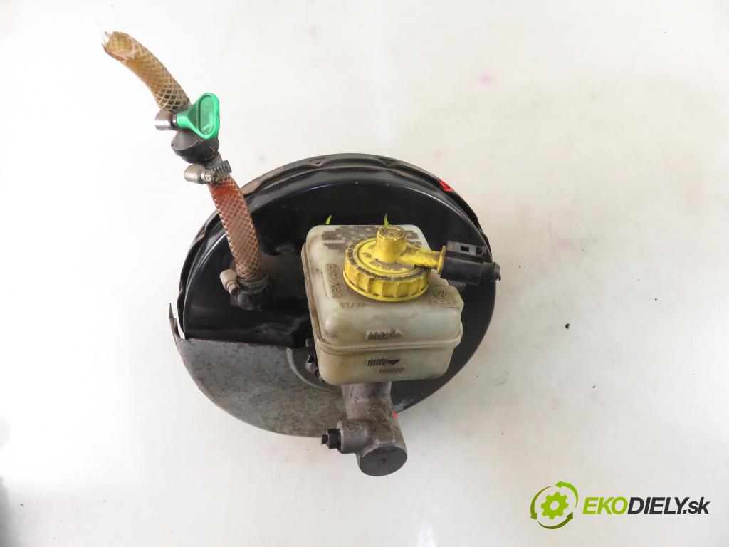 VW BORA (1J2) SEDAN 1998 74,00 1.6 - AKL 1595,00 Posilovač 1J1614105J (Servočerpadlá, pumpy riadenia)