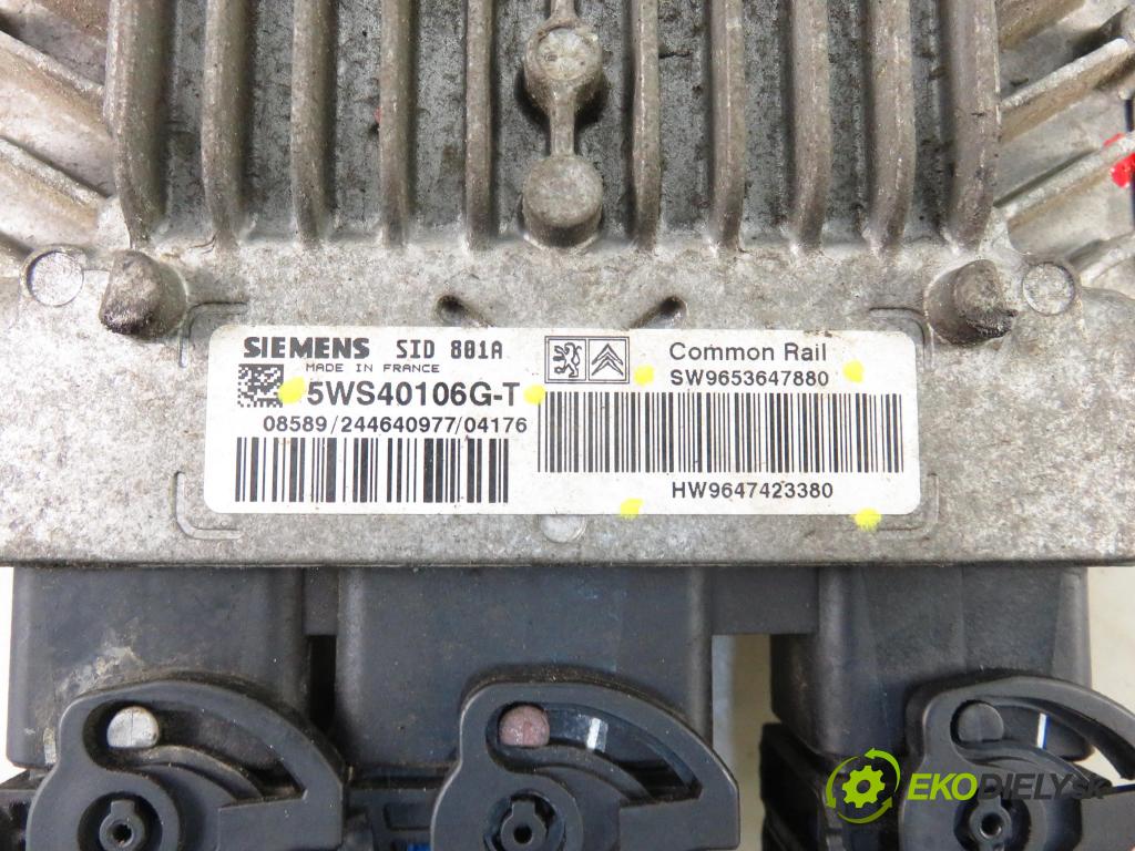 CITROEN XSARA (N1) LIFTBACK 2004 66,00 2.0 HDi 90 - RHY (DW10TD) 1997,00 řídící jednotka motora SW9653647880 ; 5WS40106GT ; WH9647423380