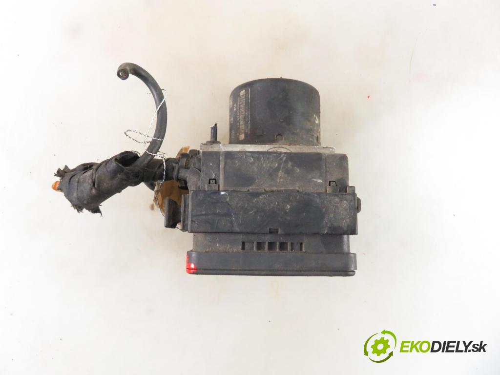 AUDI A3 (8L1) HB 2001 96,00 1.9 TDI PD 130 - ASZ 1896,00 Pumpa ABS 1C0907379E ; 10096003133 (Pumpy ABS)