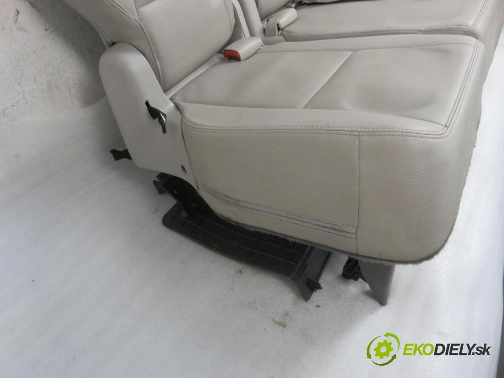 CHRYSLER VOYAGER IV (RG, RS) MINIVAN 2006 160,00 3.8 - EGH 3778,00 Sedadlá, sedačky Sedadlo