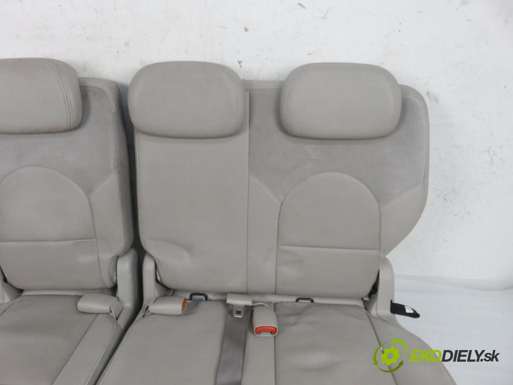 CHRYSLER VOYAGER IV (RG, RS) MINIVAN 2006 160,00 3.8 - EGH 3778,00 Sedadlá, sedačky Sedadlo