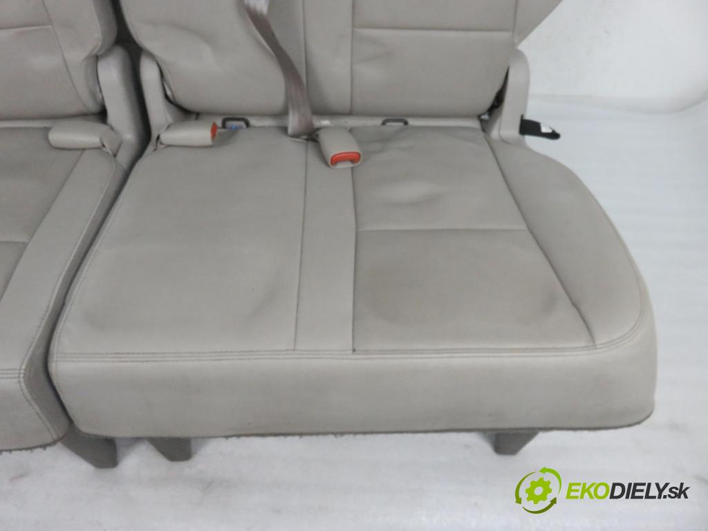 CHRYSLER VOYAGER IV (RG, RS) MINIVAN 2006 160,00 3.8 - EGH 3778,00 Sedadlá, sedačky Sedadlo