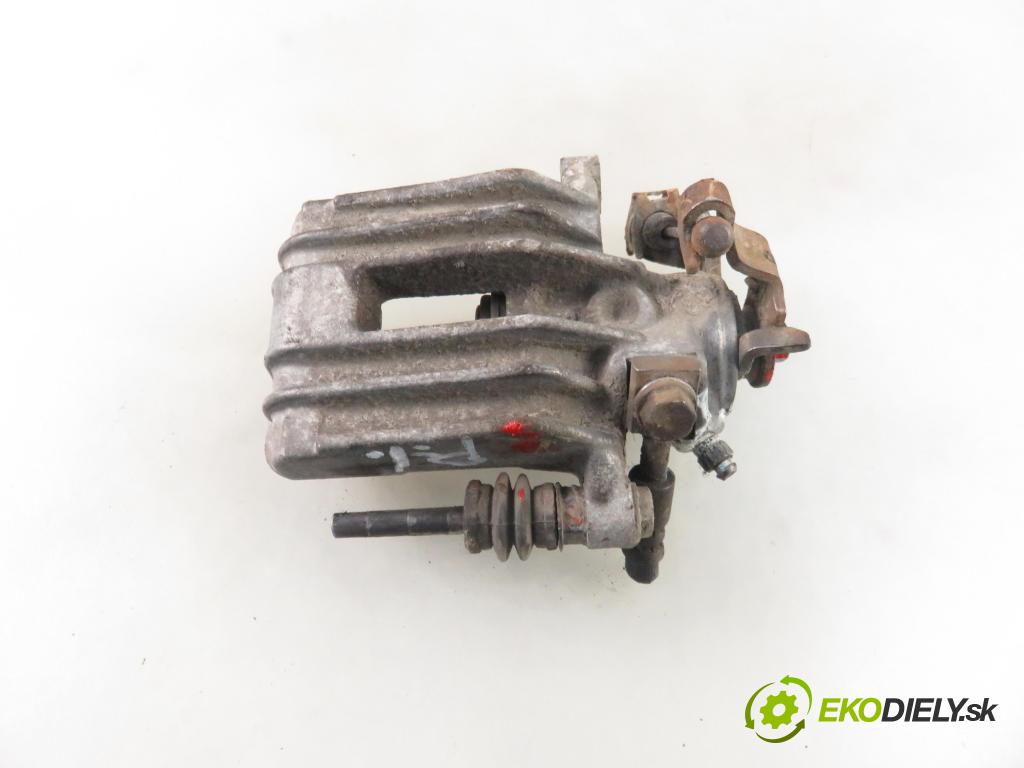 AUDI A3 (8L1) HB 2001 96,00 1.9 TDI PD 130 - ASZ 1896,00 Brzdič strmeň pravé zadné AUDI