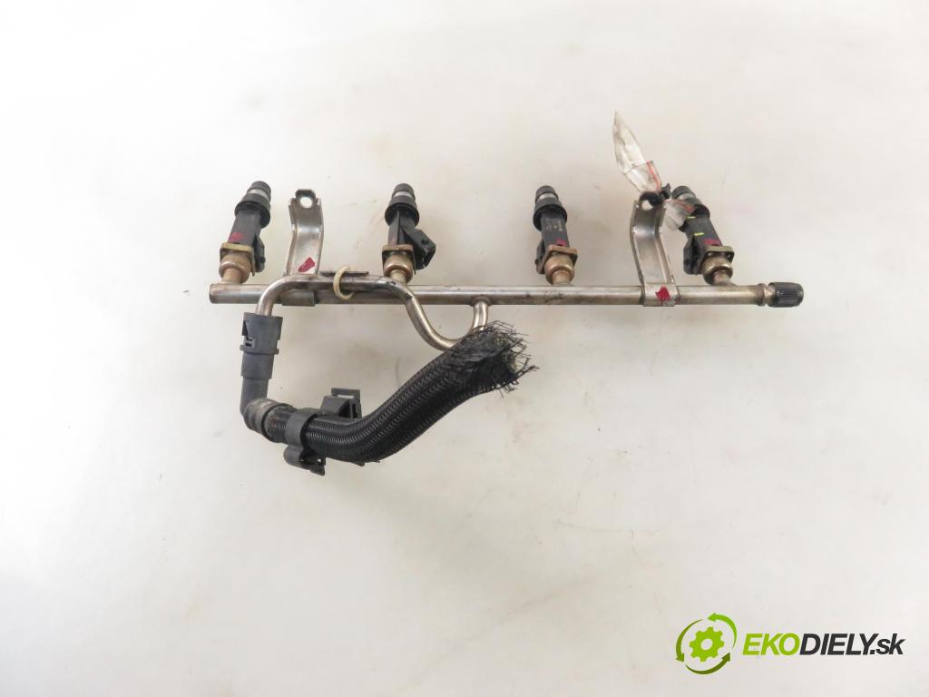 OPEL VECTRA C (Z02) SEDAN 2004 74,00 1.6 16V - Z 16 XE 1598,00 Lišta vstrekovacia 25313846 (Vstrekovacie lišty)