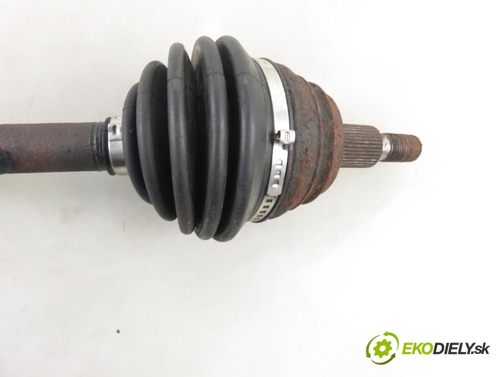 VW GOLF IV (1J1) HB 1998 110,00 2.3 V5 - AGZ 2324,00 Poloos LP